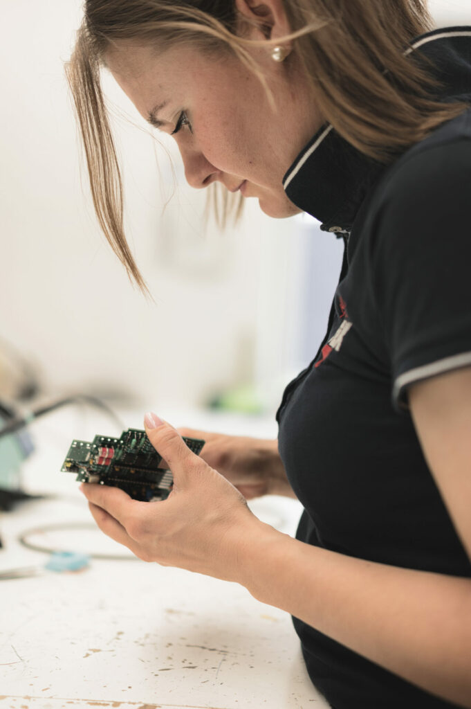 Seik teleferiche ropeways materialseilbahnen _DSC3056 Elettrotecnica personalizzata svg+xml;charset=utf