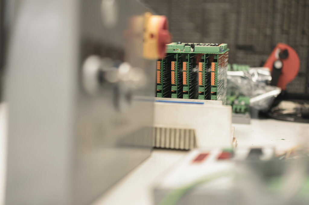 Seik teleferiche ropeways materialseilbahnen _DSC3093 Elettrotecnica personalizzata svg+xml;charset=utf